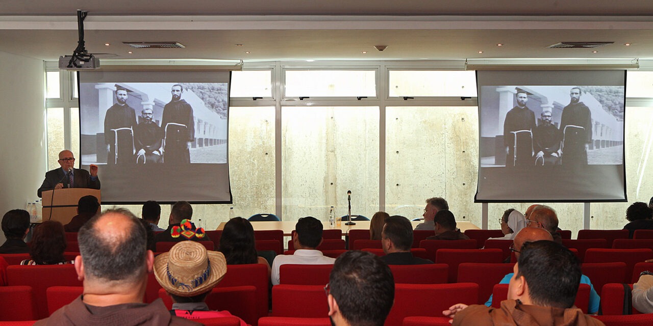 Religiosos capuchinos repasaron en la UCAB 375 años de labor misionera en Venezuela