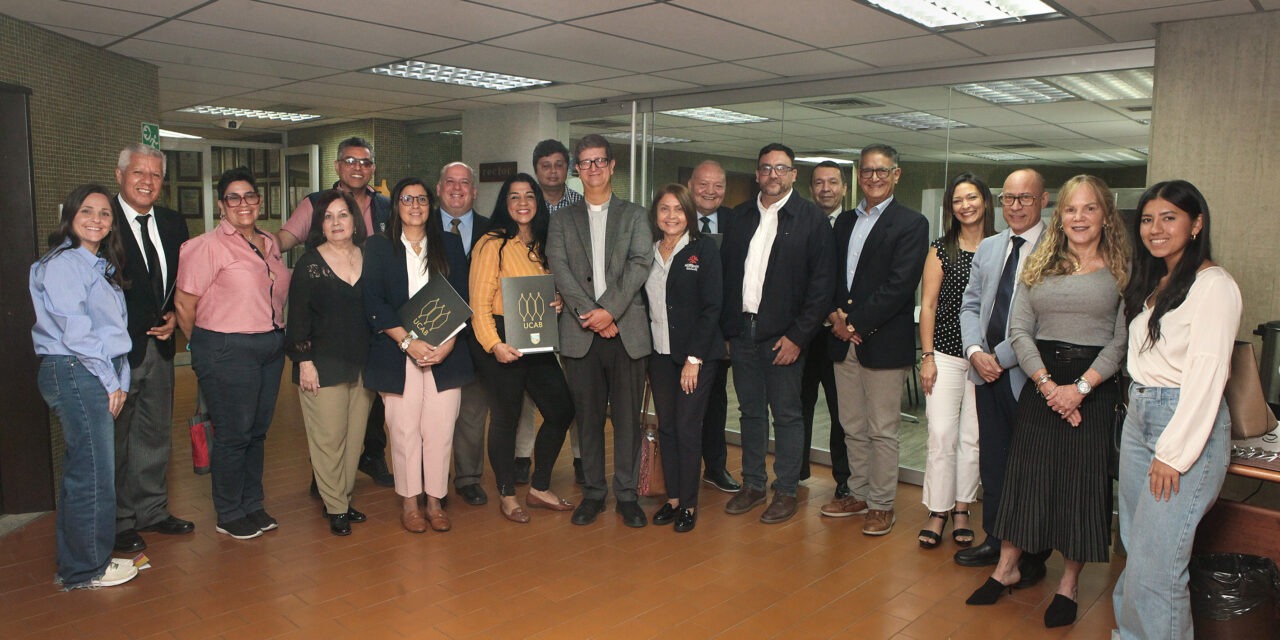 Más aliados por la educación de calidad: otros 11 colegios se unen a la UCAB