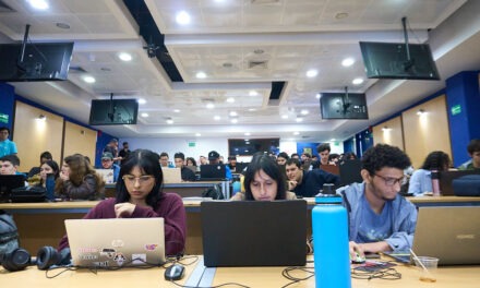 Ucabistas enfrentaron desafíos reales en Hackathon de IA