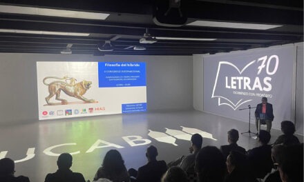 Semiólogo Massimo Leone desde la UCAB: «La especie humana podría redefinirse como la especie hibridadora»