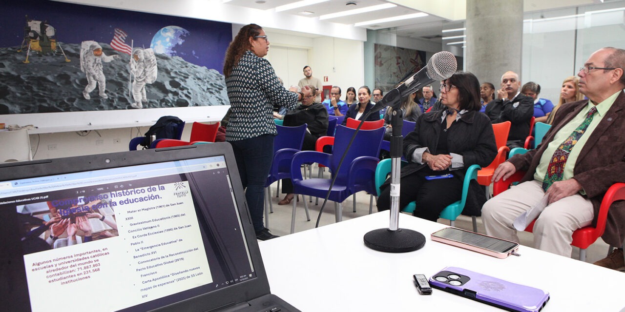II Simposio Educativo Ignaciano invitó a poner a la persona «siempre por delante del algoritmo»