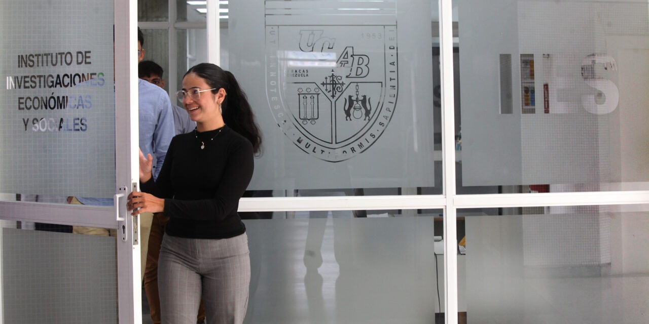 IIES UCAB profundizará líneas de investigación económica para orientar políticas públicas