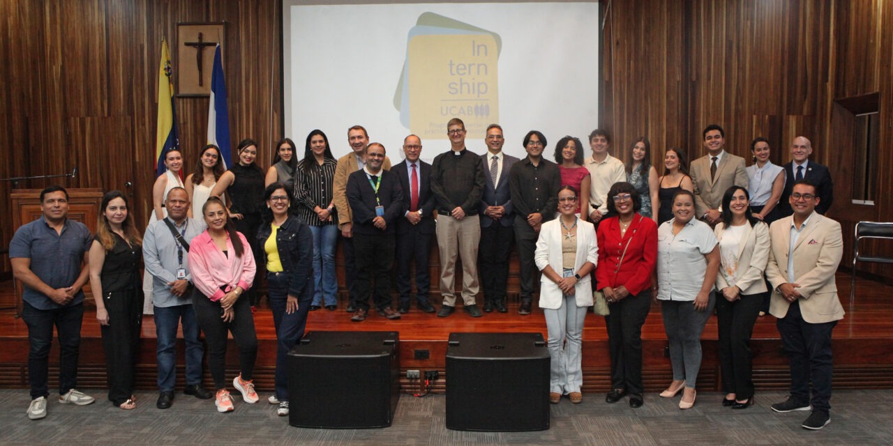 10 ucabistas culminaron con éxito la cuarta edición de Internship UCAB