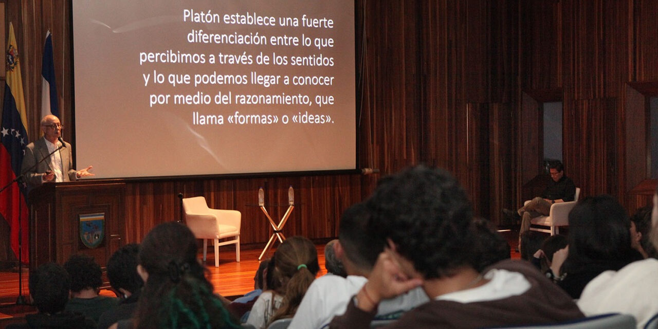 Pensar, ordenar y prefigurar: el llamado de Álvaro Rodríguez Muir en la séptima lección inaugural de Arquitectura UCAB