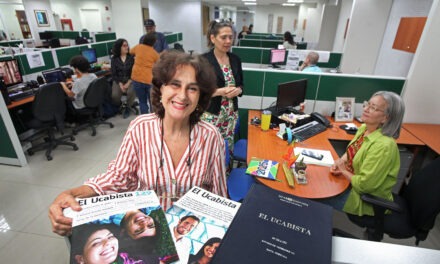 María Fernanda Mujica recordó los inicios de El Ucabista: «Son 30 años proyectando logros»