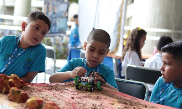 Olimpiadas Mundiales de Robótica 2025: así fue la competencia regional en la UCAB