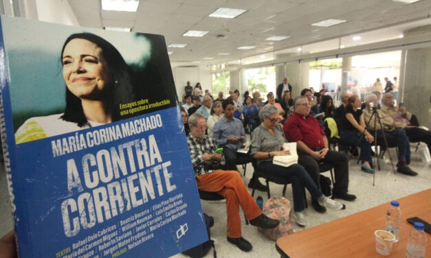 Editorial Dahbar presentó en la UCAB el libro «María Corina Machado, a contracorriente»  