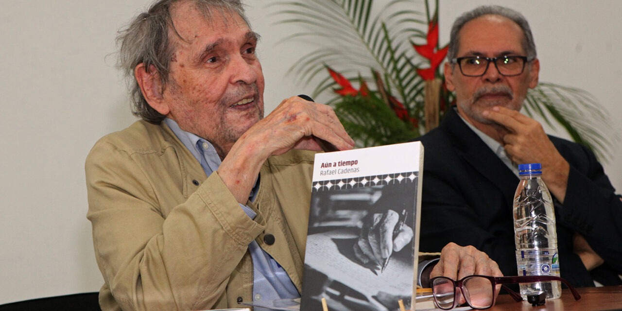 «Rafael Cadenas se revisó a sí mismo». Presentaron en la UCAB nuevo libro del escritor venezolano
