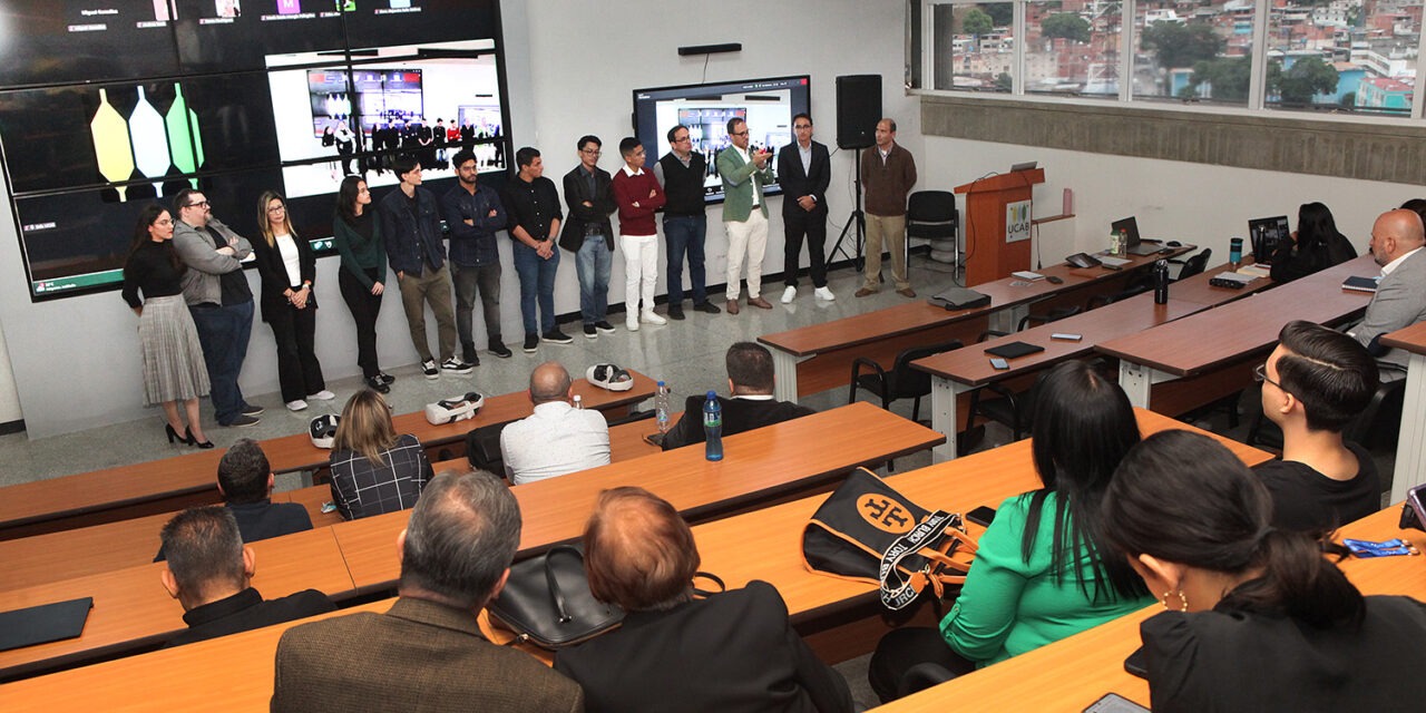 UCAB presentó aplicativos con IA para apoyar la educación, la manufactura y el comercio