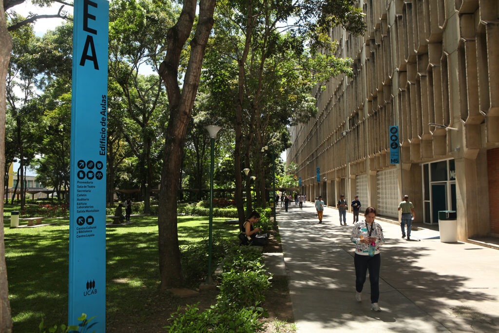 Consejo Universitario