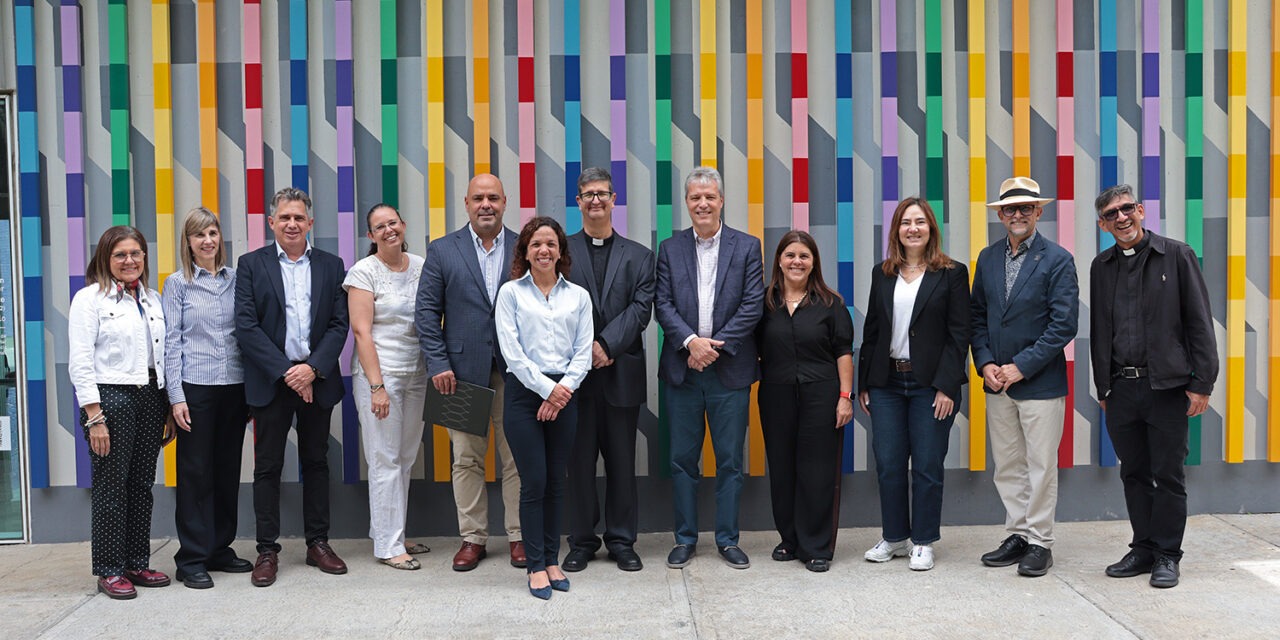 Directiva de Movistar conoció innovaciones de la UCAB y anunció aporte al programa de becas