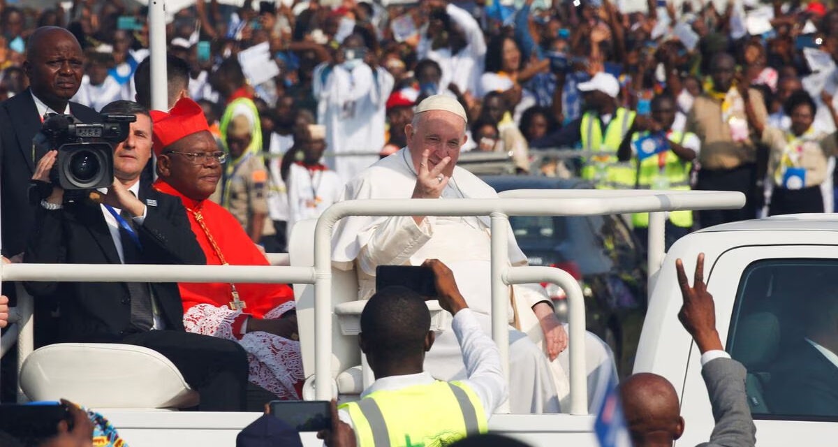 La imprudente visita del Papa | Por Luis Ugalde