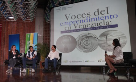 Congreso “Voces del Emprendimiento» acercó a los nuevos empresarios a experiencias de mercado reales