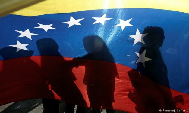 SUAVITER IN MODO FORTIFER IN RE | POR LUIS UGALDE