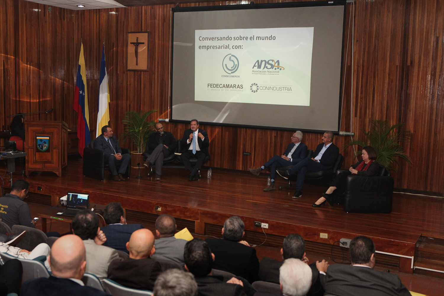 «Sin la formación de jóvenes talentos que alimenten la industria no será posible el desarrollo de la empresa privada»