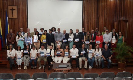 Reconocidos más de 100 estudiantes y docentes ucabistas «glocales»