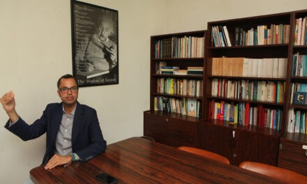 Carlos Calatrava: Nos estamos enfrentando al peor inicio de año escolar del que tengamos referencia