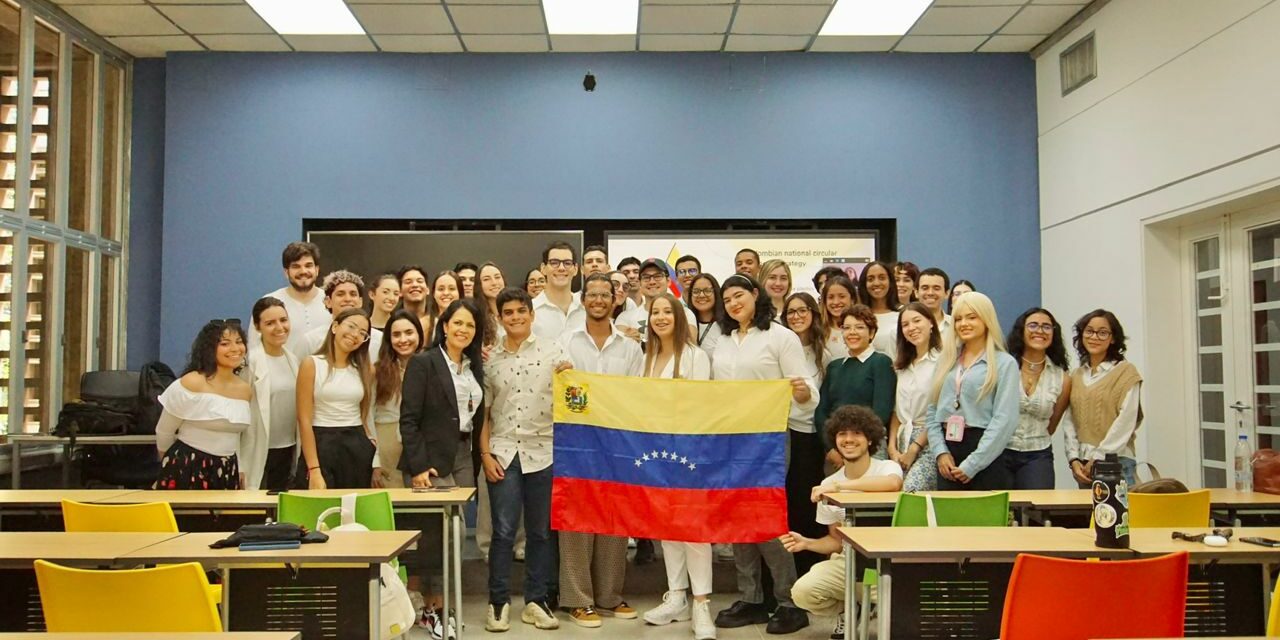 Ucabistas participaron en conferencia virtual organizada por universidad ucraniana