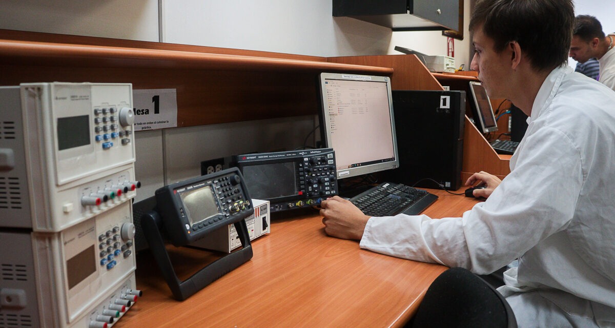 Ucabistas podrán realizar pasantías en empresas de telecomunicaciones