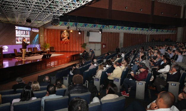 El país necesita inversión nacional y extranjera para impulsar a los emprendedores locales