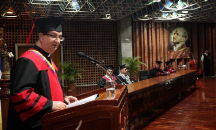 Rector de la UCAB llama a los jóvenes a oír la voz interior de la esperanza y quedarse en el país