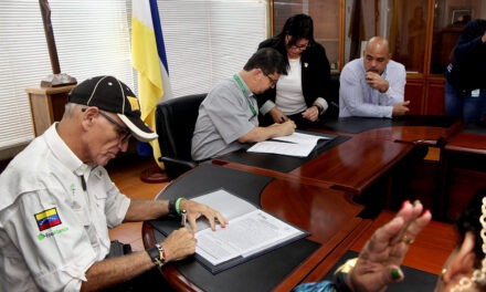 Por el ecoturismo en Venezuela: UCAB y AVES firmaron convenio