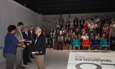 El diseñador Álvaro Sotillo fue distinguido con la Orden UCAB