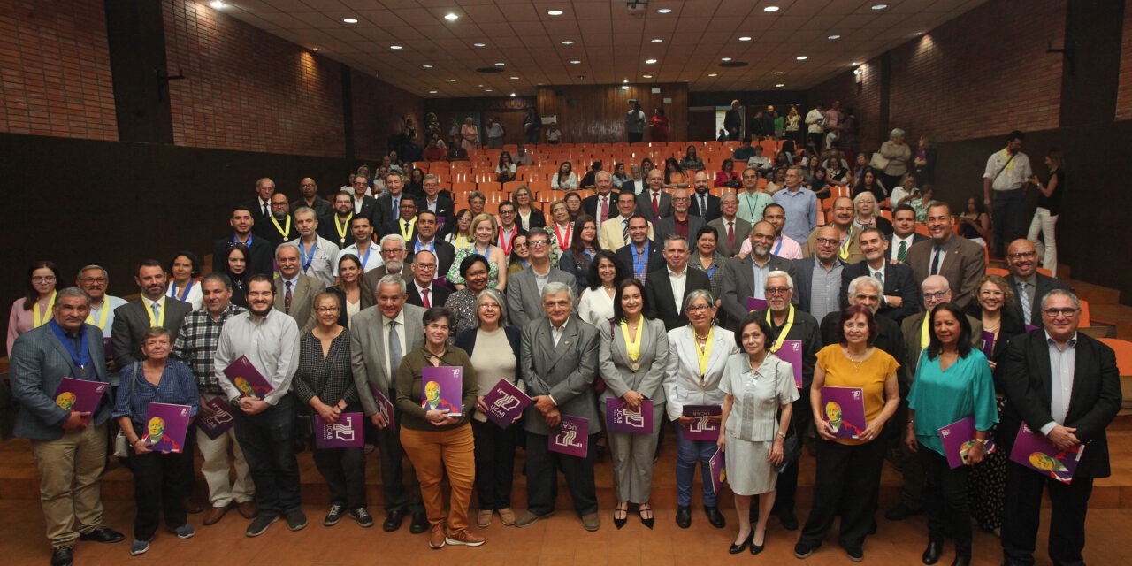 Docentes e investigadores ucabistas fueron reconocidos por desempeño y años de servicio