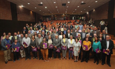 Docentes e investigadores ucabistas fueron reconocidos por desempeño y años de servicio