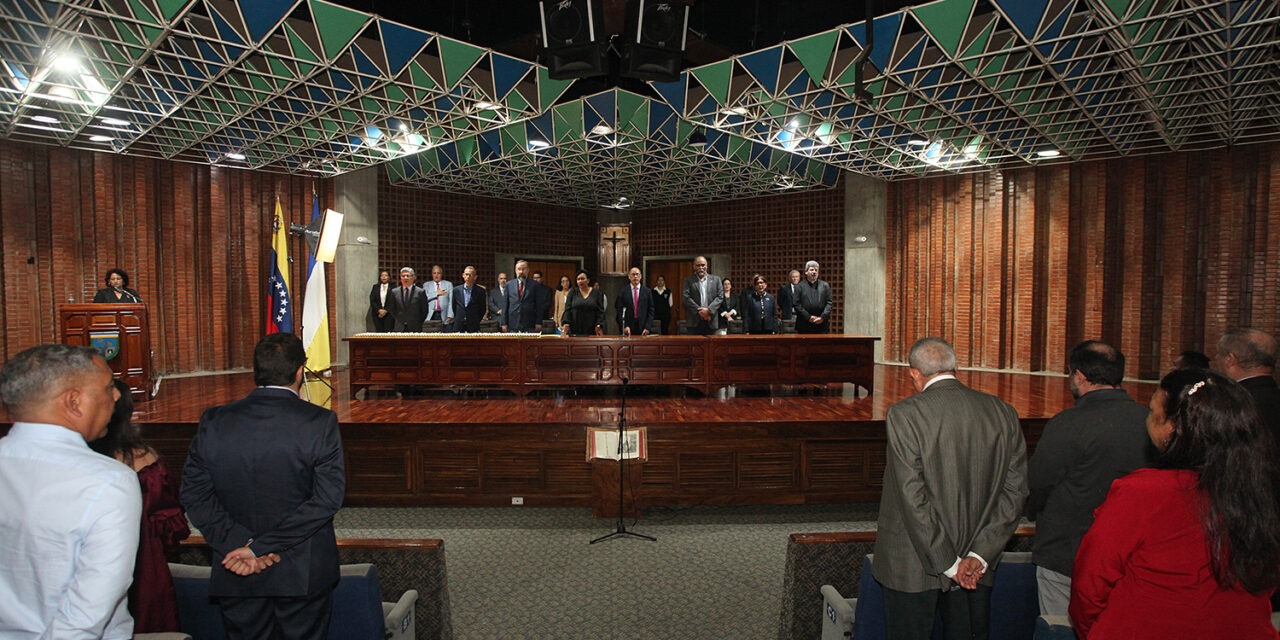 La UCAB da «respuesta efectiva a la realidad» con nuevos egresados de sus PREA