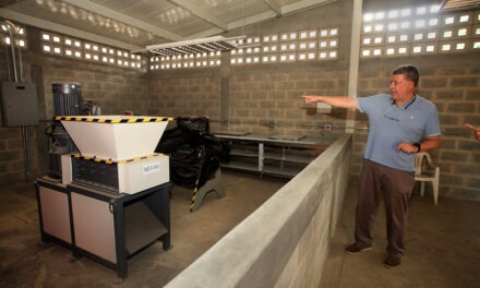 Con nueva aula de reciclaje de plástico, la UCAB avanza en la reducción de su huella de carbono