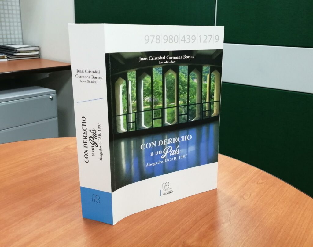 Con Derecho a un país