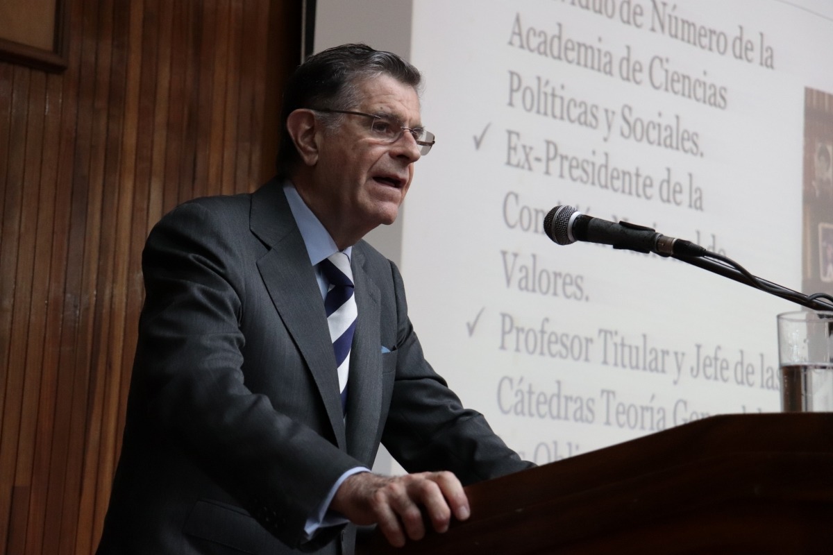 Enrique Urdaneta Fontiveros