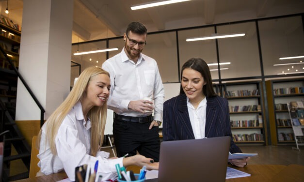 Internship UCAB ofrece a estudiantes prácticas pre-profesionales en empresas de alto nivel