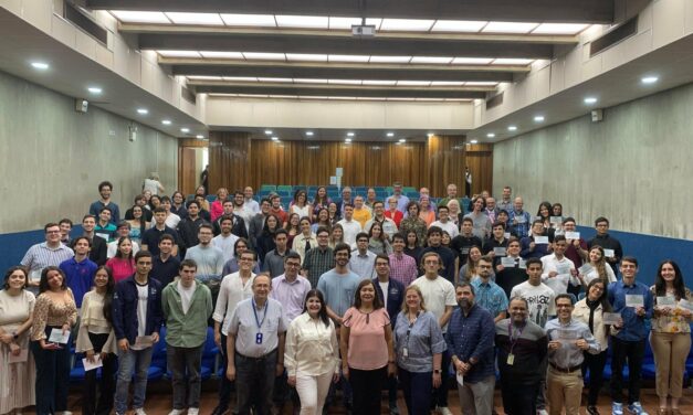 Espíritu de superación y compromiso fueron reconocidos por la Facultad de Ingeniería