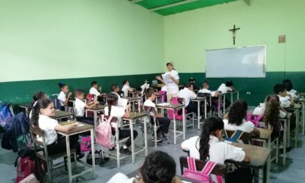 La UCAB participó como observadora en prueba piloto de evaluación de aprendizaje coordinada por el Ministerio de Educación y la Unesco