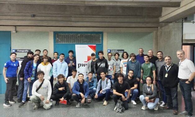 Estudiantes de Ingeniería Informática se lucieron en Maratón de Programación UCAB