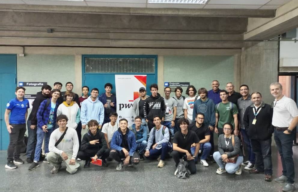 Estudiantes de Ingeniería Informática se lucieron en Maratón de Programación UCAB