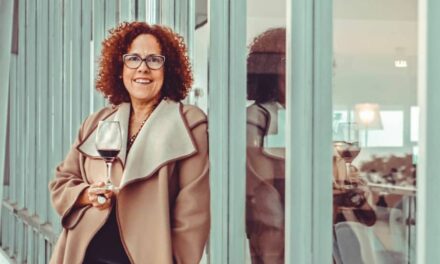 #UcabistasExitosos: Adriana Gibbs, una periodista que cata la vida