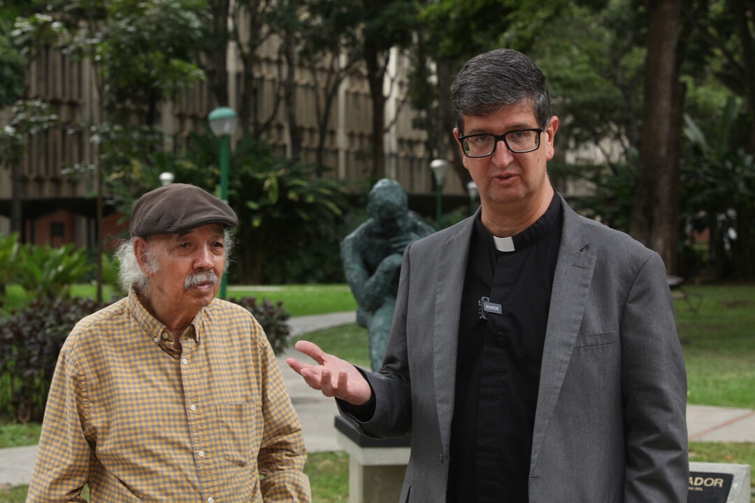 Jacob Borges Rutherford «El Pensador» de Jacobo Borges engalana los jardines de la UCAB ...