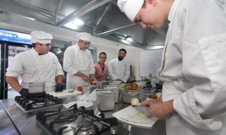 LAGA y Vía Appia se unen para ofrecer media beca a un estudiante de cocina