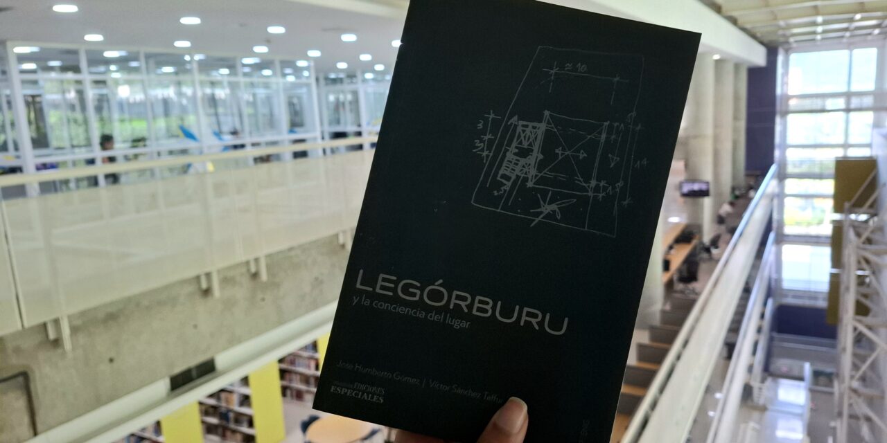 Libro de Arquitectura UCAB fue galardonado en XIV Bienal Venezolana de Arquitectura