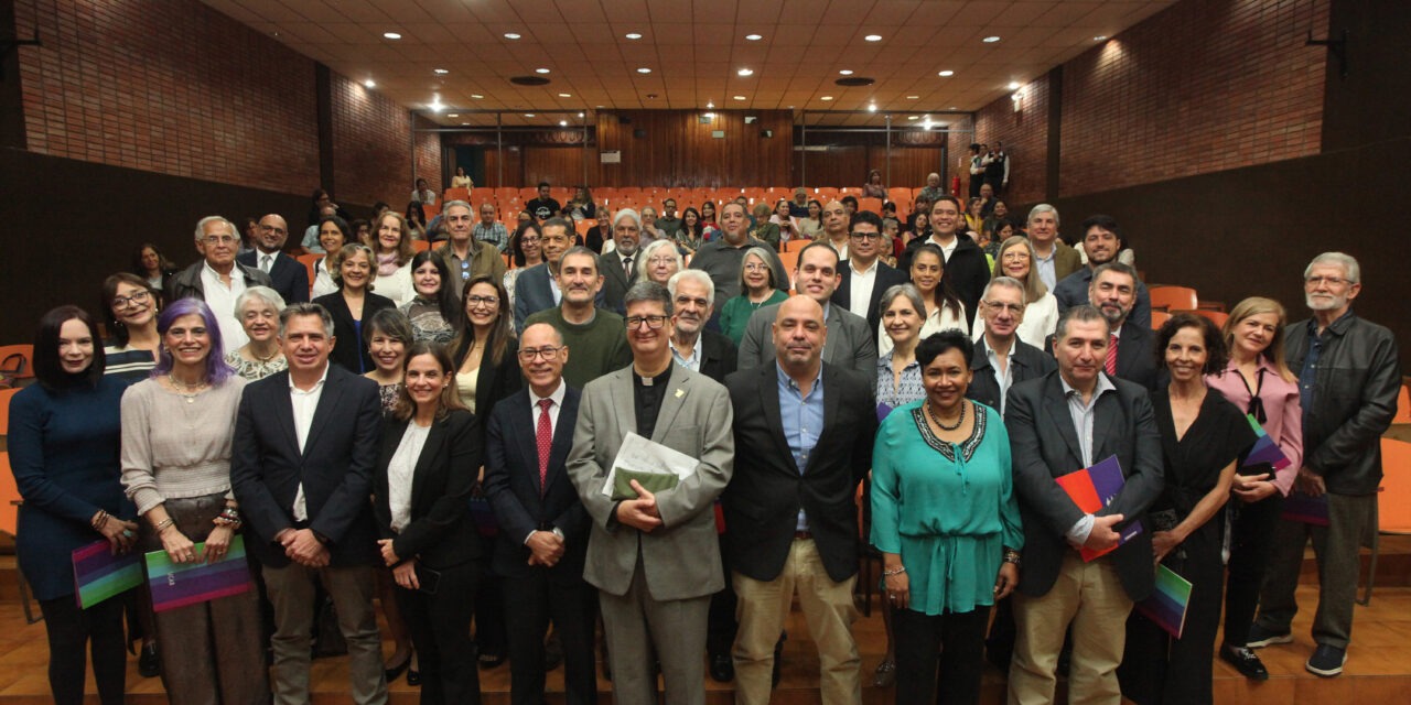 Por la excelencia educativa: más de 50 docentes ucabistas fueron reconocidos por su trabajo
