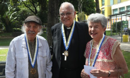 En el Día de Andrés Bello, la UCAB condecoró a «tres pilares de nuestra historia sociocultural contemporánea»