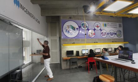 Ingeniería Mecatrónica y TSU en Diseño y Producción de Software: las nuevas carreras que ofrecerá la UCAB