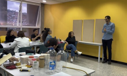 Diseñador español Alex Jiménez impartió taller en la Academia UCAB-ProDiseño