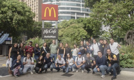 Futuros contadores y administradores UCAB experimentaron la gestión empresarial con McDonald’s, Kelly’s y KPMG