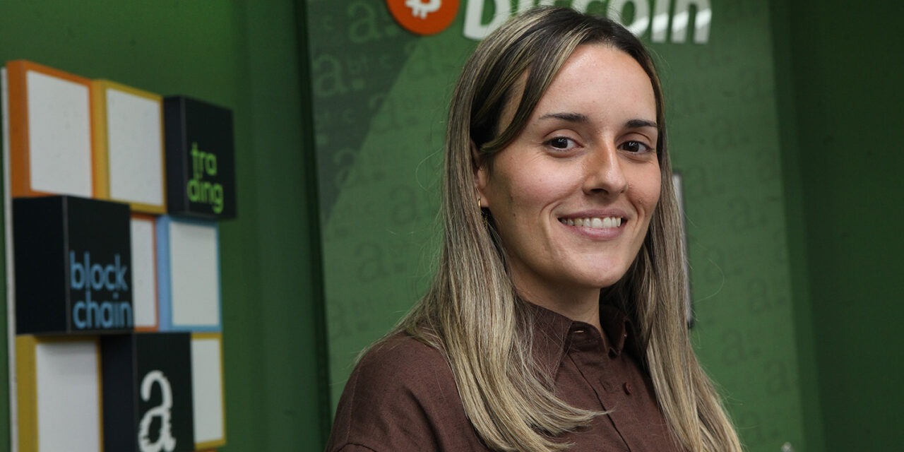 Profesora ucabista ganó concurso académico internacional «Piensa Bitcoin 2025»