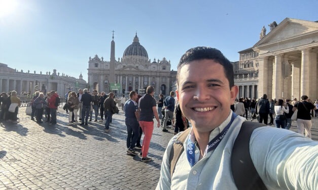 Un ucabista en la canonización: reseña de un futuro periodista