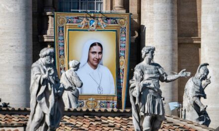 Santa Carmen Rendiles: un destino femenino excepcional | Por Carlos Rodríguez Souquet